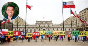 Vista aérea de una región chilena con zonas rurales y urbanas, simbolizando innovación territorial.